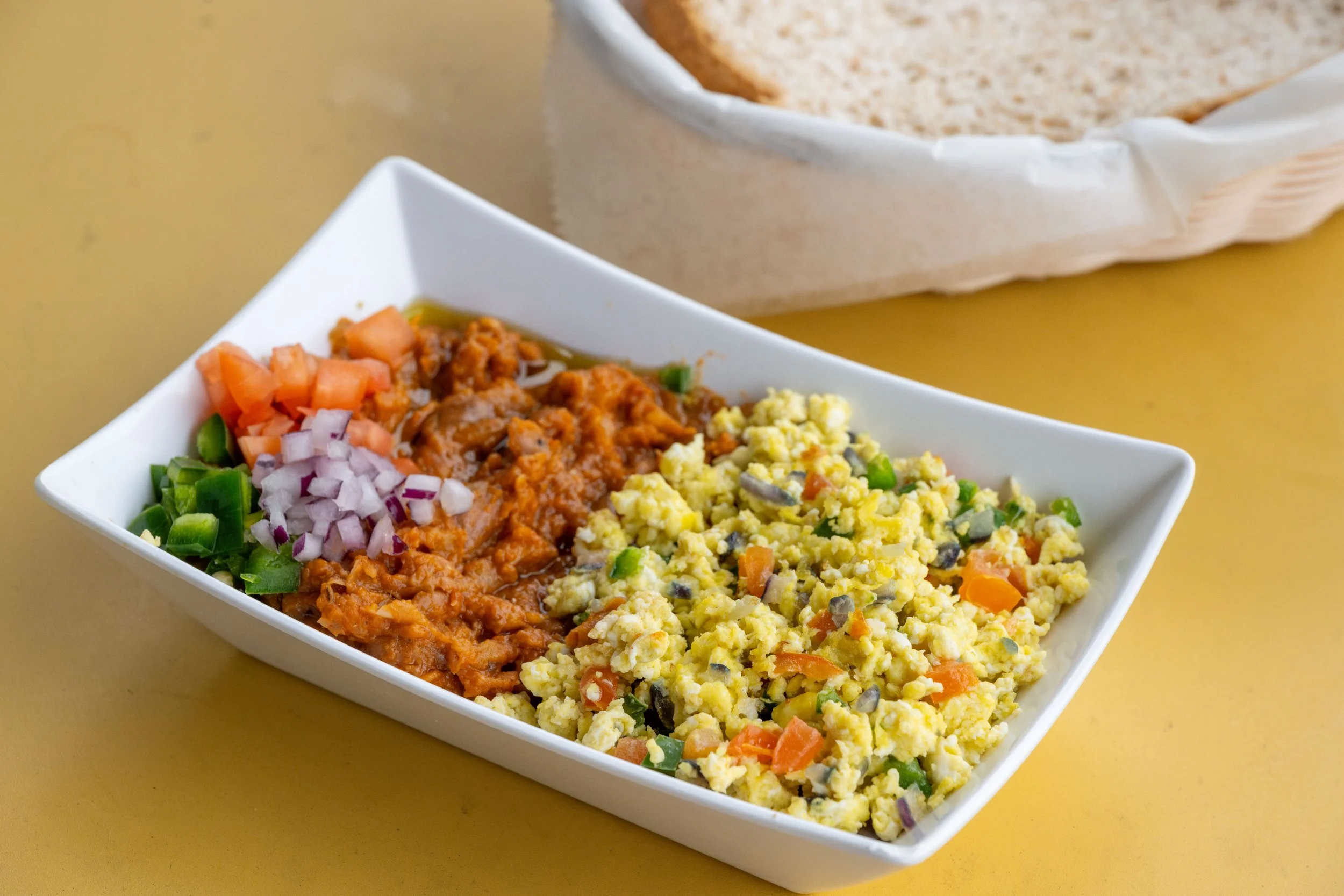 Fu'ul with Scrambled Eggs